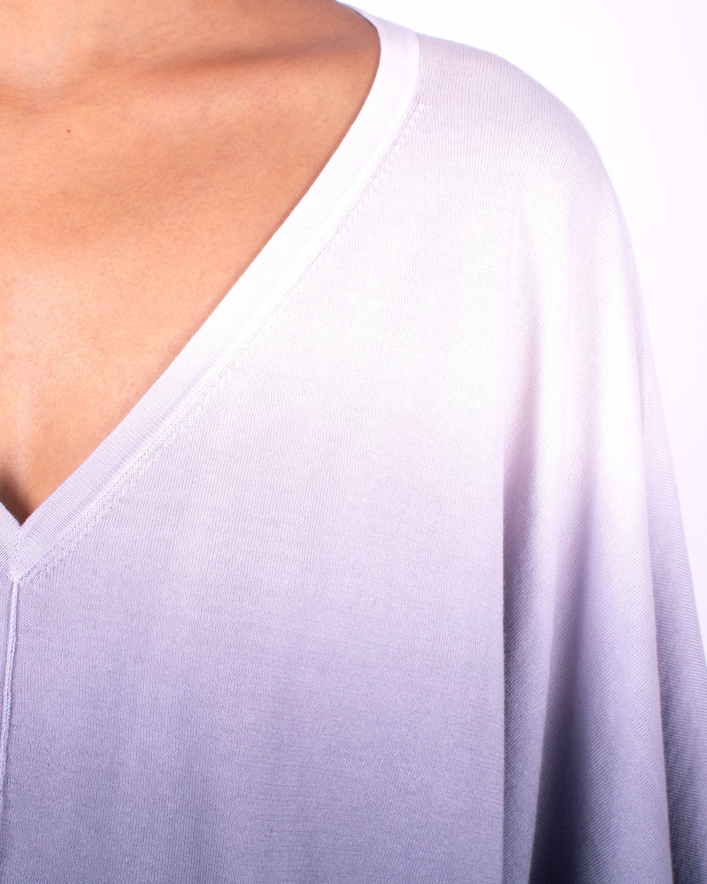 #903 V-neck wing sleeve top in organic cotton