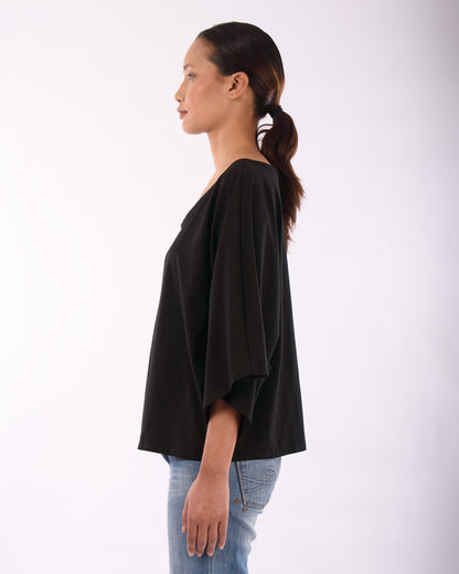 #CS004 Scoop-neck wing sleeve top in organic cotton jersey